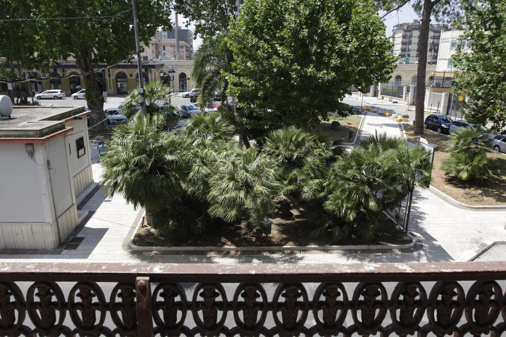 Palazzo 900 Bed & Breakfast Brindisi Oda fotoğraf